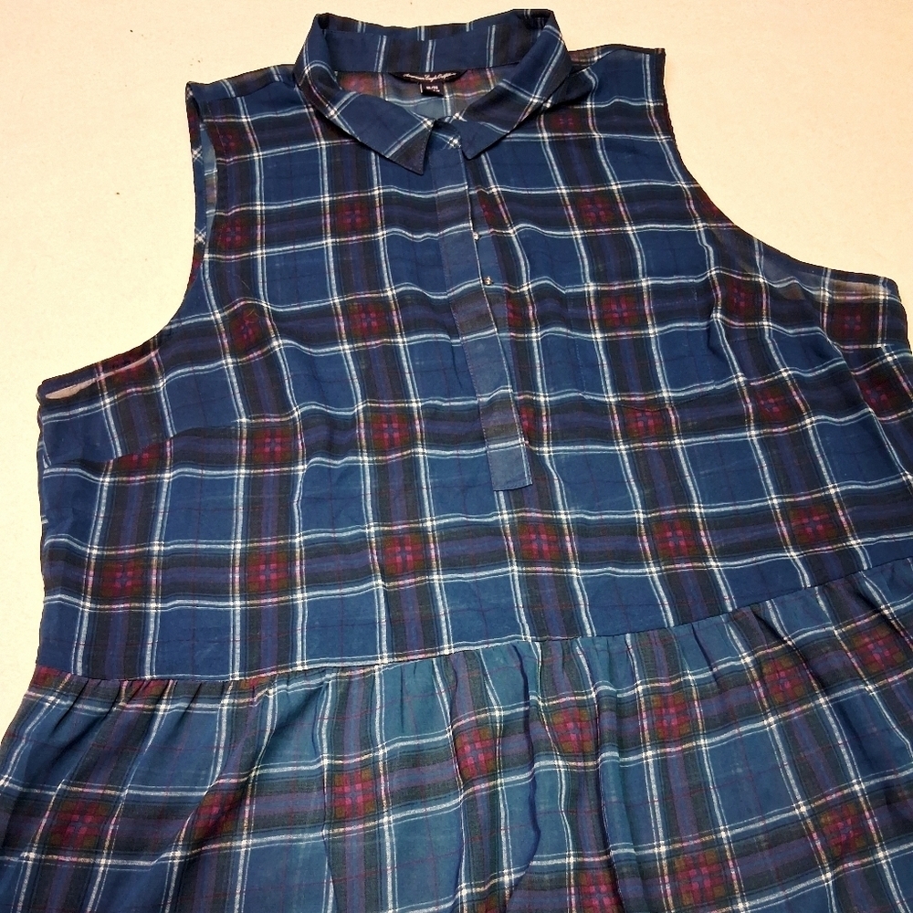 American Eagle Outfitters Navy Plaid Top - Picture 2 of 3
